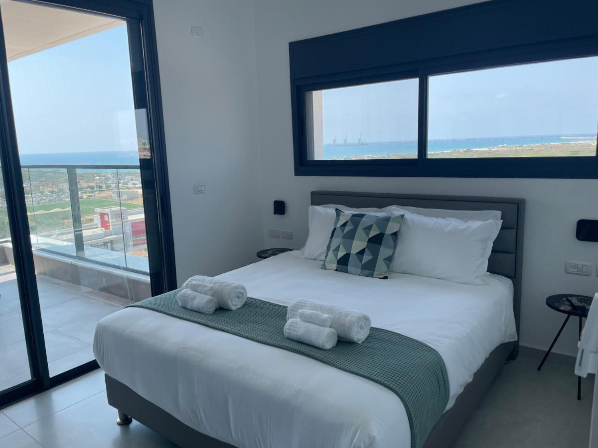#דירת יוקרה על הים Sunset Beach Apartment# Givat Olga ภายนอก รูปภาพ