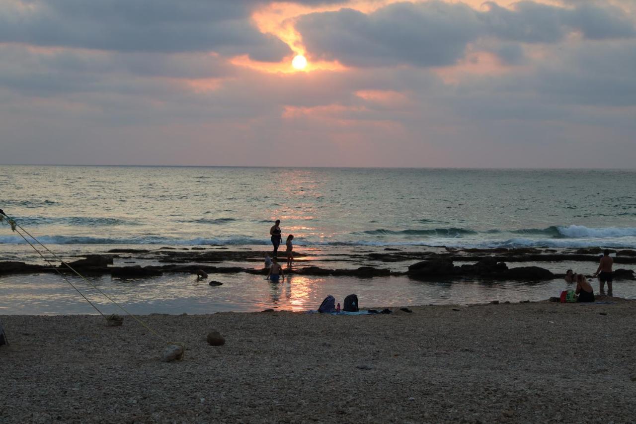#דירת יוקרה על הים Sunset Beach Apartment# Givat Olga ภายนอก รูปภาพ