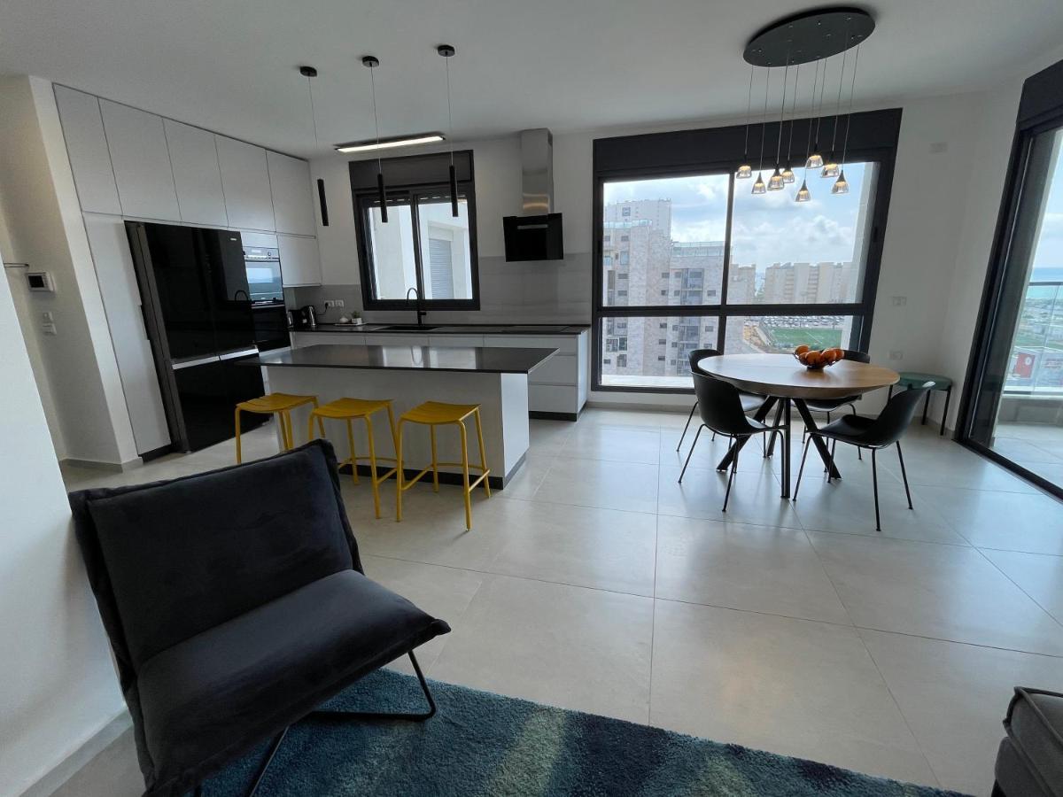#דירת יוקרה על הים Sunset Beach Apartment# Givat Olga ภายนอก รูปภาพ