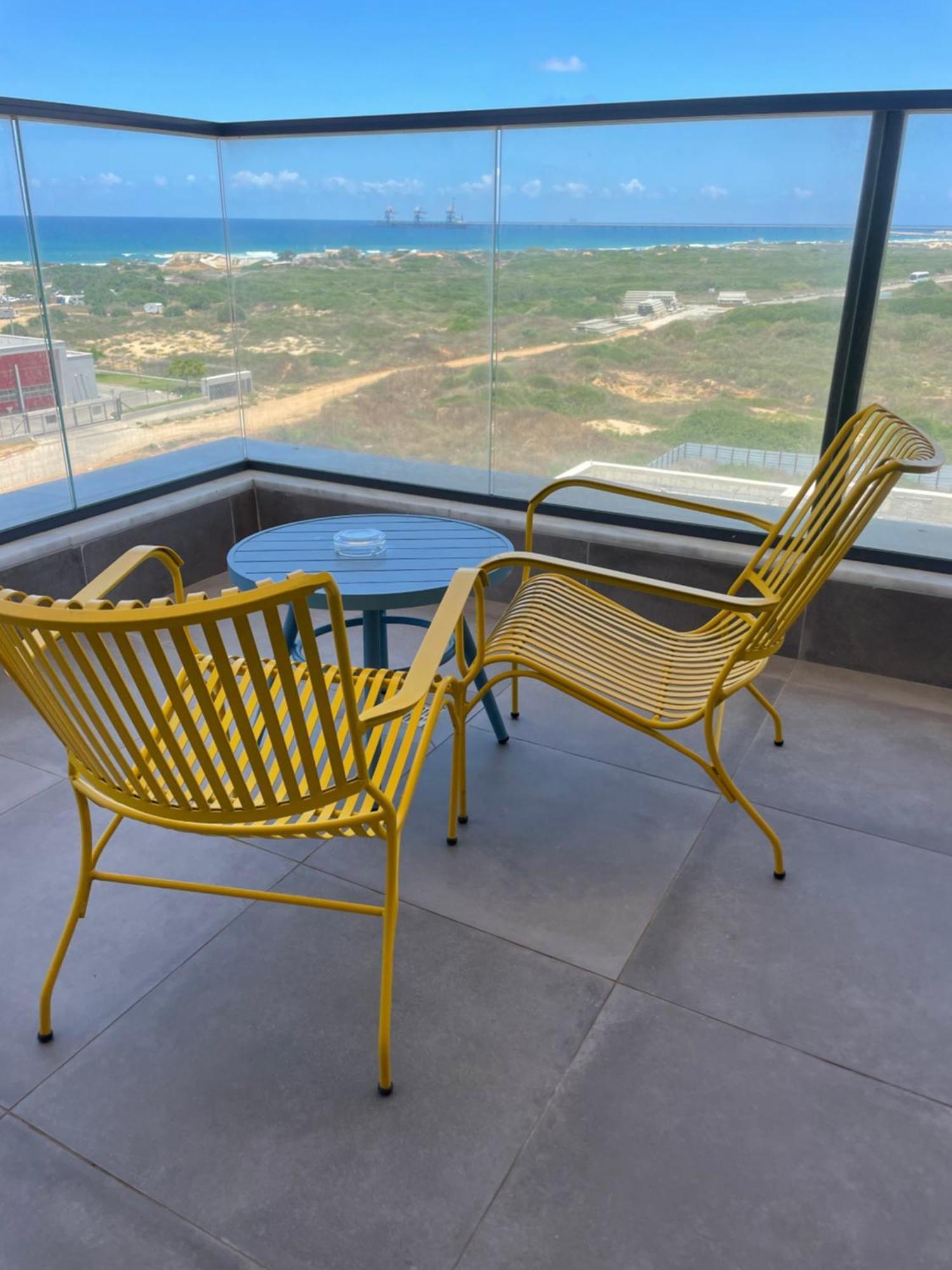 #דירת יוקרה על הים Sunset Beach Apartment# Givat Olga ภายนอก รูปภาพ
